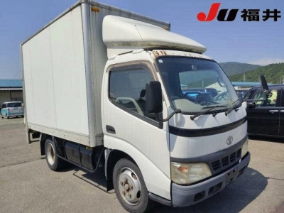 TOYOTA DYNA