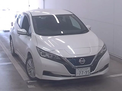 NISSAN LEAF