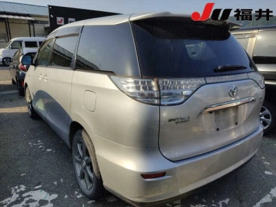 TOYOTA ESTIMA HYBRID