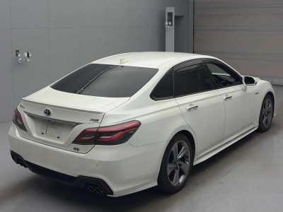TOYOTA CROWN HYBRID