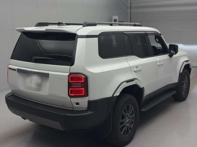 TOYOTA LAND CRUISER 250