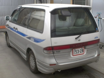 NISSAN LARGO