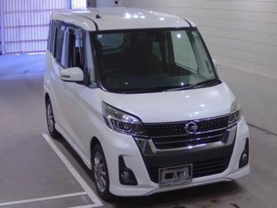 NISSAN DAYZ ROOX
