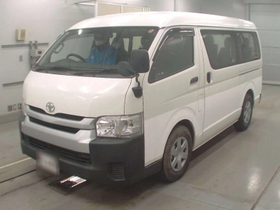 TOYOTA HIACE WAGON