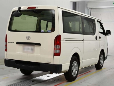 TOYOTA REGIUS VAN