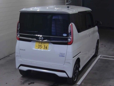 NISSAN ROOX