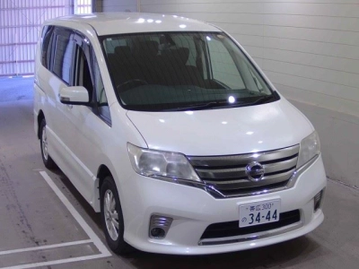 NISSAN SERENA