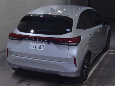 NISSAN AURA
