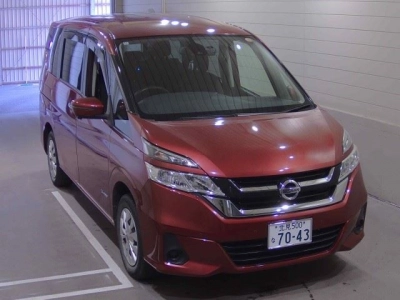 NISSAN SERENA