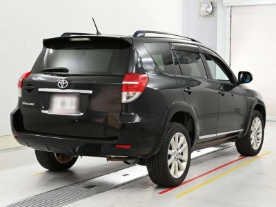 TOYOTA VANGUARD