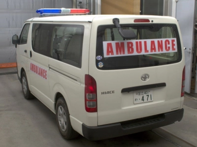 TOYOTA HIACE VAN
