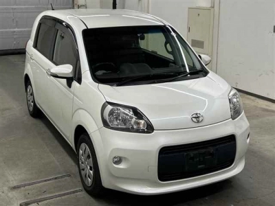 TOYOTA PORTE