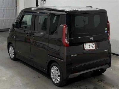 NISSAN ROOX