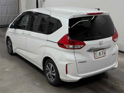 HONDA FREED HYBRID