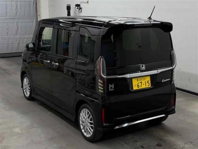 HONDA N BOX CUSTOM