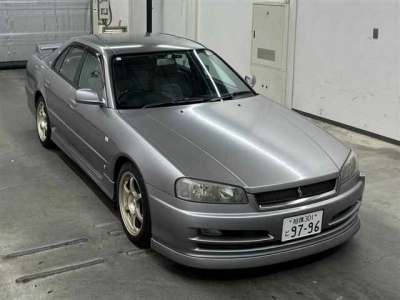 NISSAN SKYLINE