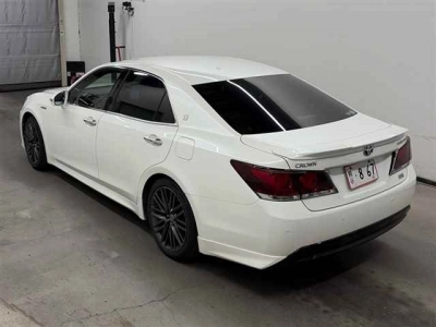 TOYOTA CROWN HYBRID