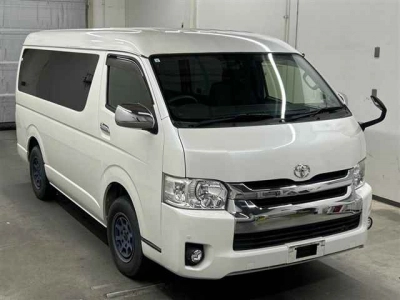 TOYOTA HIACE WAGON