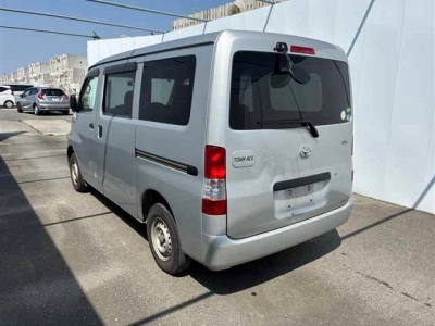 TOYOTA TOWN ACE VAN