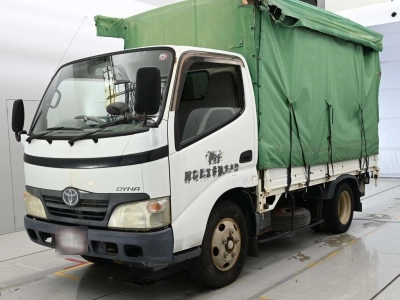 TOYOTA DYNA TRUCK