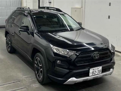 TOYOTA RAV4