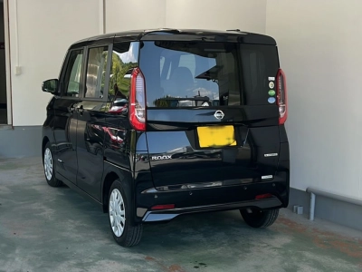 NISSAN ROOX