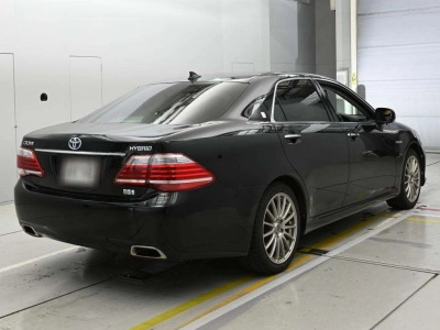 TOYOTA CROWN HYBRID