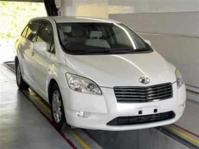 TOYOTA MARK X ZIO