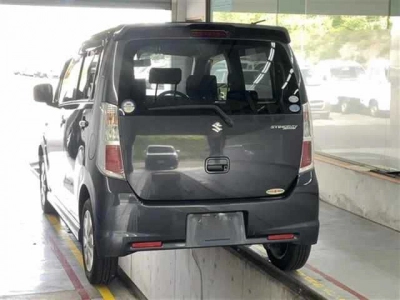 SUZUKI WAGON R STINGRAY