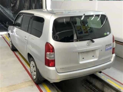 TOYOTA SUCCEED VAN