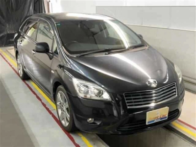 TOYOTA MARK X ZIO