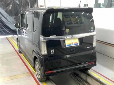HONDA N BOX CUSTOM
