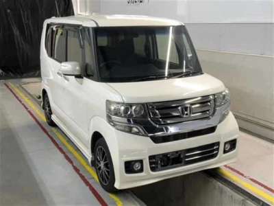 HONDA N BOX CUSTOM