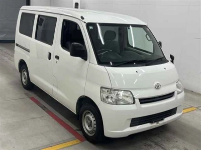 TOYOTA LITE ACE VAN