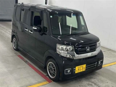 HONDA N BOX CUSTOM