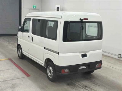 TOYOTA PIXIS VAN