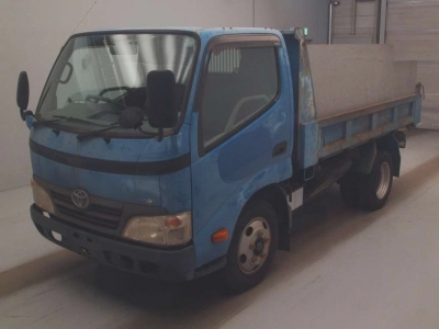 TOYOTA DYNA TRUCK