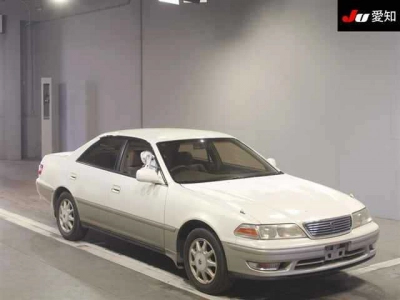 TOYOTA MARK II