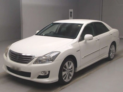 TOYOTA CROWN HYBRID