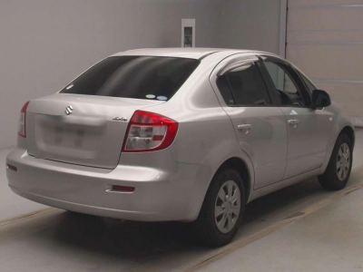 SUZUKI SX4 SEDAN