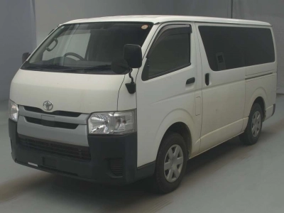 TOYOTA REGIUS VAN