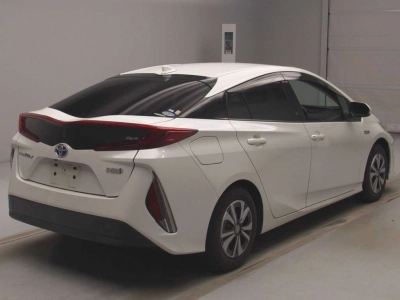 TOYOTA PRIUS PHV
