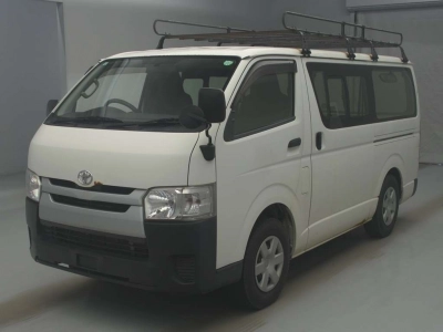 TOYOTA REGIUS VAN