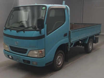 TOYOTA DYNA TRUCK