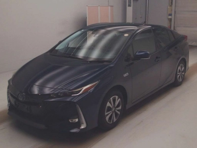 TOYOTA PRIUS PHV