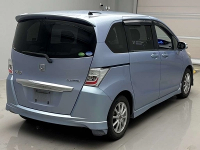 HONDA FREED HYBRID