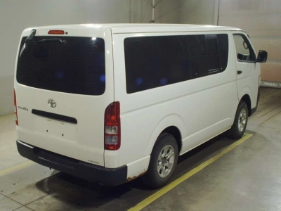 TOYOTA REGIUS VAN