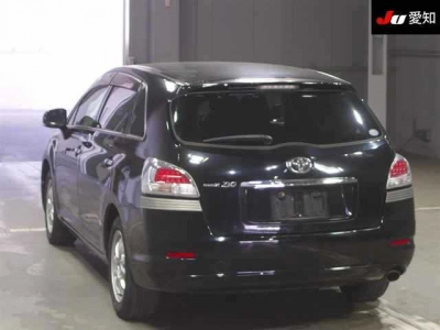 TOYOTA MARK X ZIO