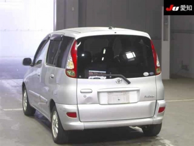 TOYOTA FUN CARGO