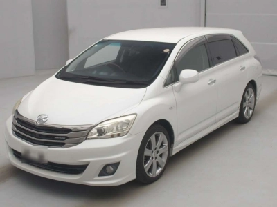 TOYOTA MARK X ZIO